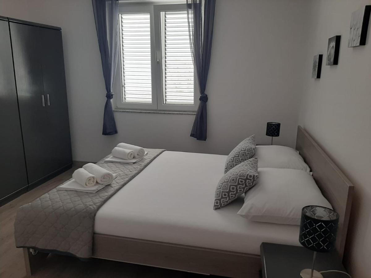 Apartman Alberta Vodice Exterior foto